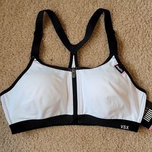 VSX Sport White Knockout Zip Bra NWT  36B